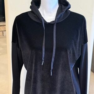 Beyond Yoga black hoodie